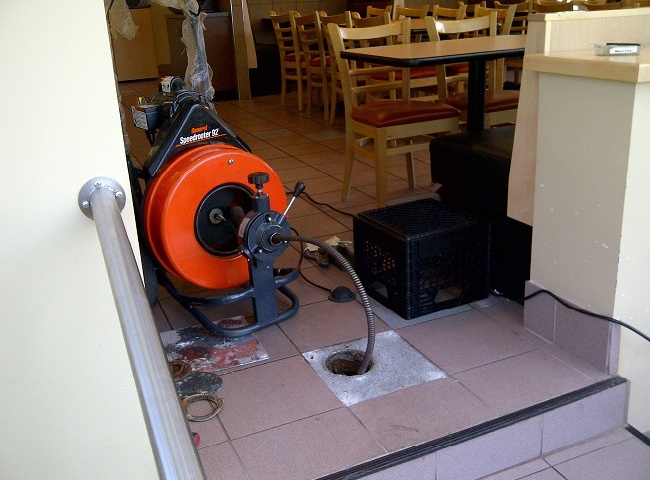 Gi&aacute; th&ocirc;ng cống nghẹt quận 5 c&oacute; nhiều ưu đ&atilde;i si&ecirc;u hấp dẫn nhất tr&ecirc;n thị trường